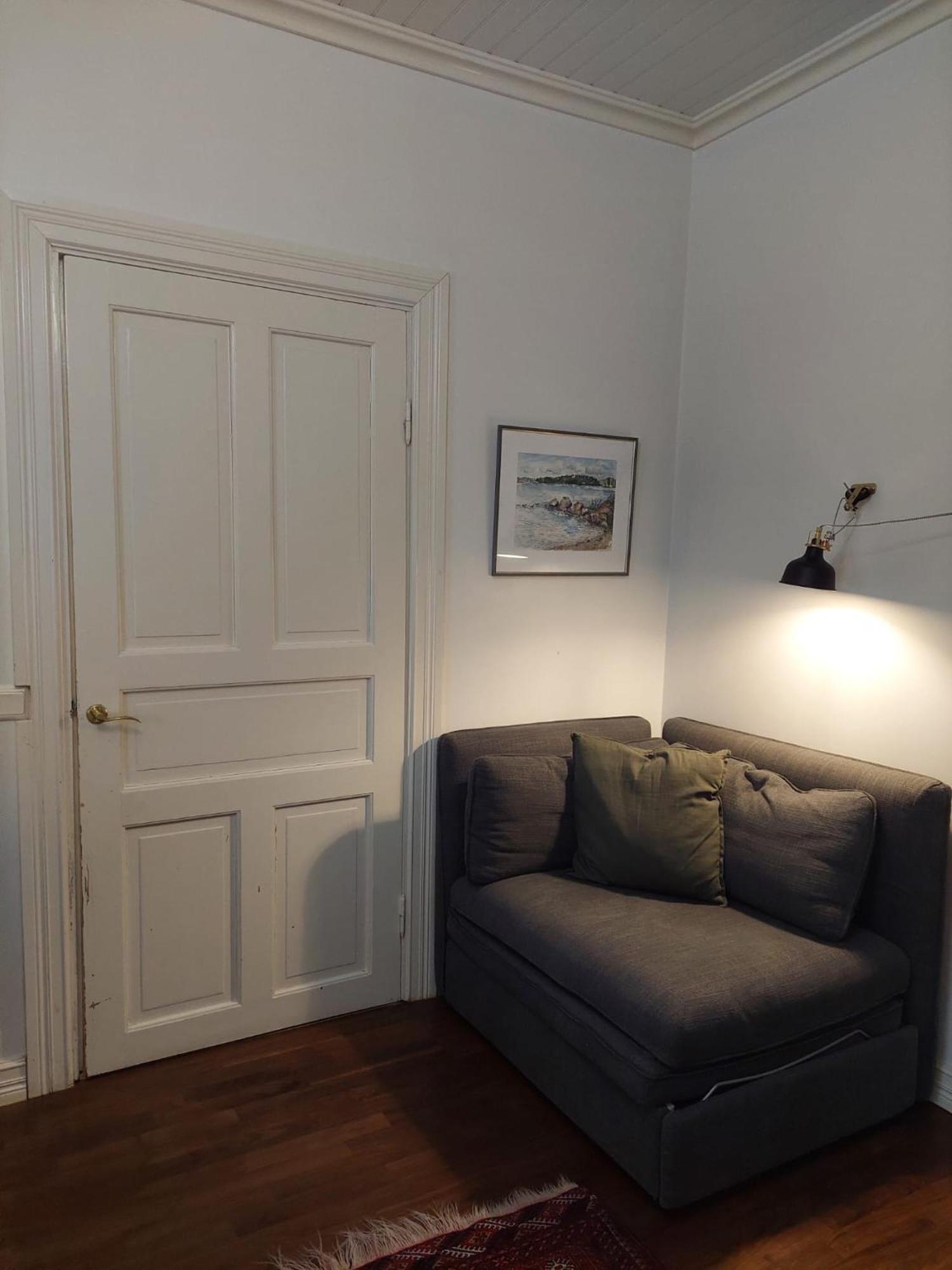 Remontoitu Asunto Vanhassa Talossa - Renovated Apartment At The Heart Of ตูร์กู ภายนอก รูปภาพ